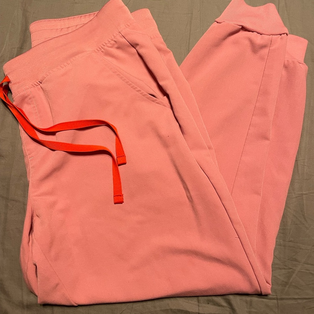 women's Chalk Pink Zamora - Petite Jogger Scrub Pants - L - Petite
